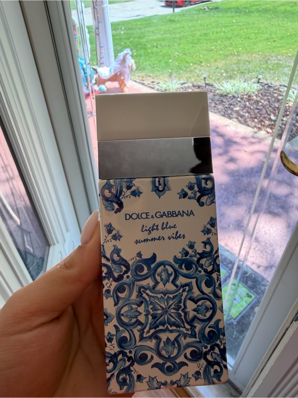 Dolce & Gabbana Light Blue Summer Vibes - Blue Scented Body Product